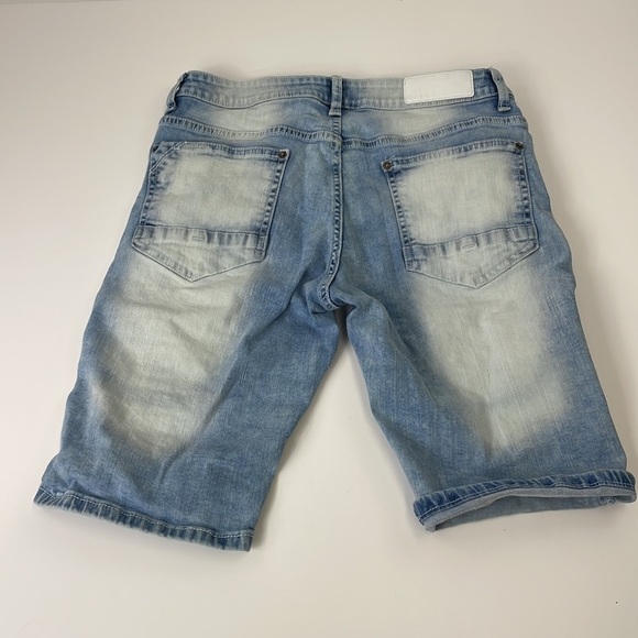 WT02 Bermuda distressed shorts SZ 30 - Picture 7 of 8